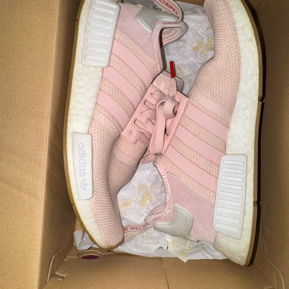 Adidas Women Light Pink Sneakers